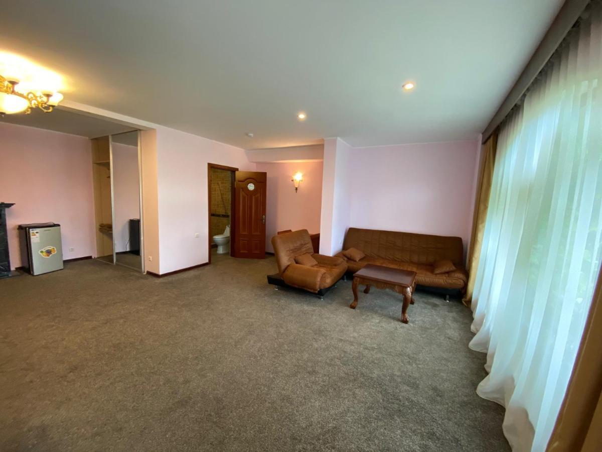 Morelux Boutique Hotel Kapčagaj Exteriér fotografie