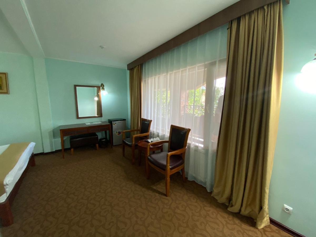 Morelux Boutique Hotel Kapčagaj Exteriér fotografie