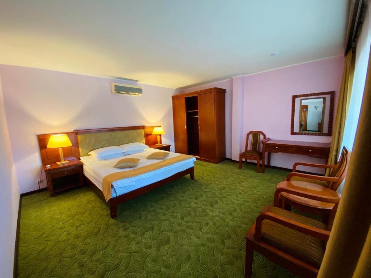 Morelux Boutique Hotel Kapčagaj Exteriér fotografie