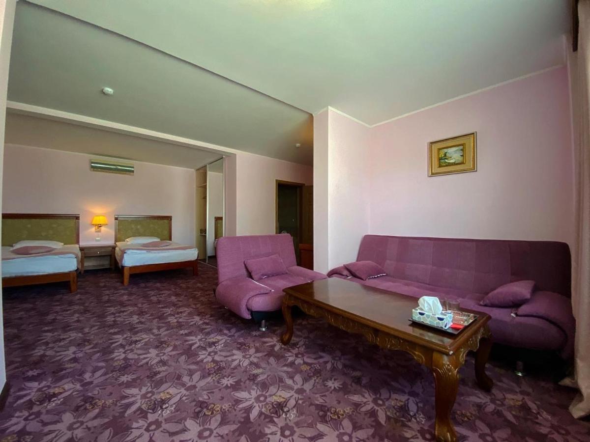 Morelux Boutique Hotel Kapčagaj Exteriér fotografie